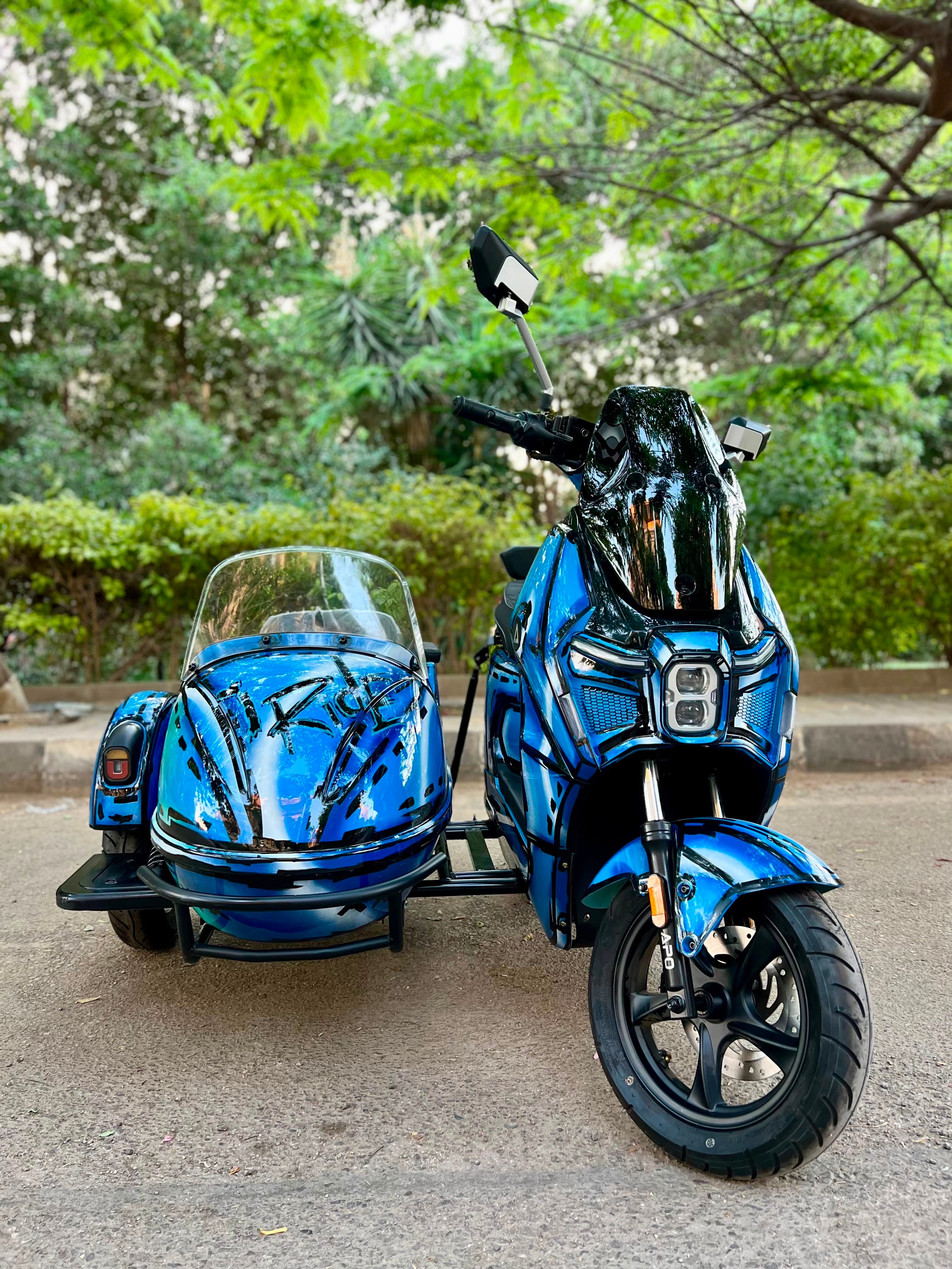 Side Car - Minimum Rental Period: 2 Days - 2000 LE / Per Day