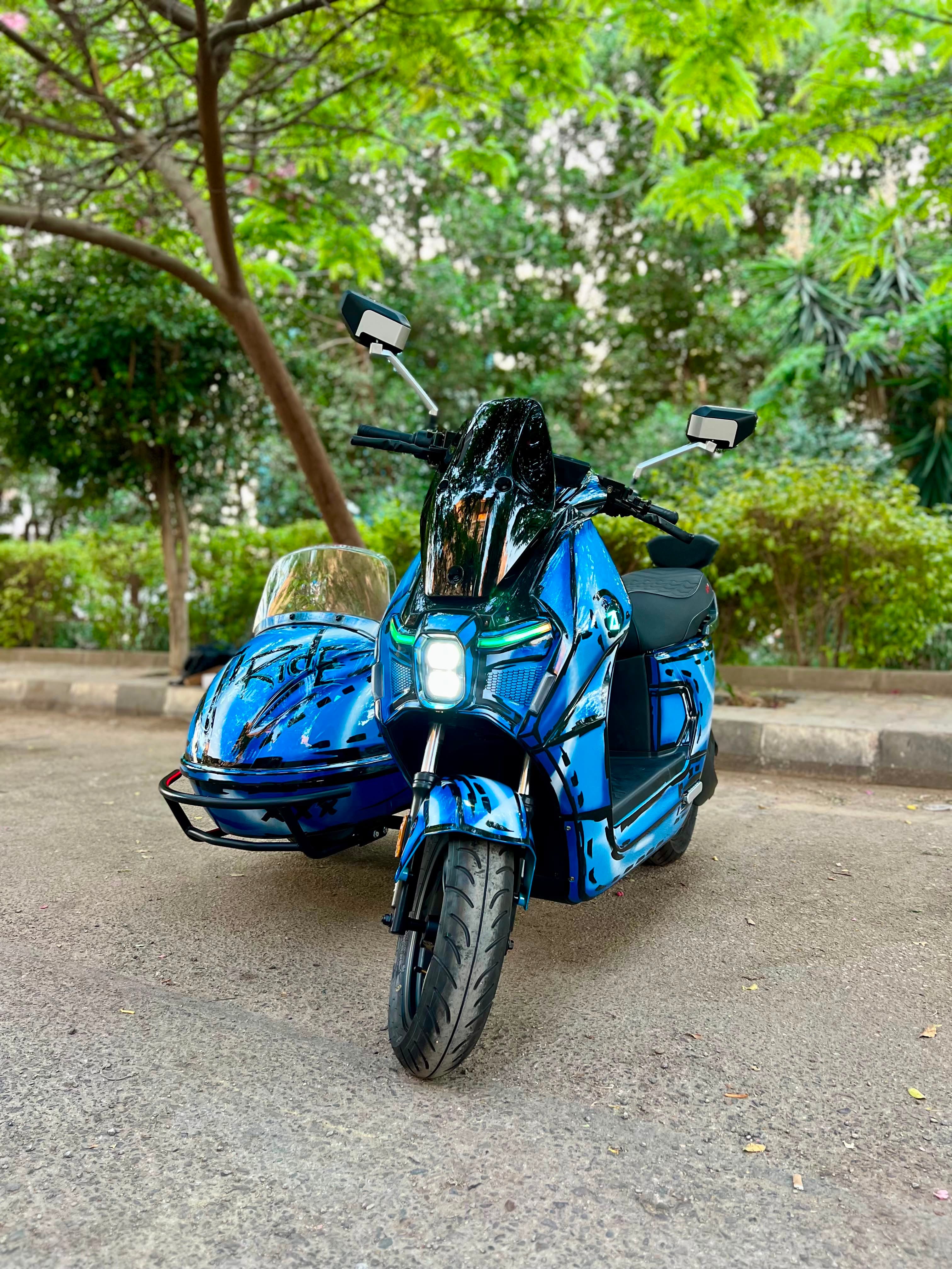 Side Car - Minimum Rental Period: 2 Days - 2000 LE / Per Day
